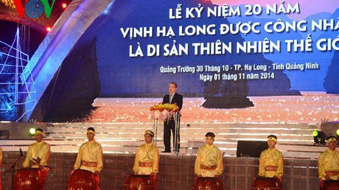 Celebrating 20th anniversary of Ha Long Bay World Heritage Site  - ảnh 1